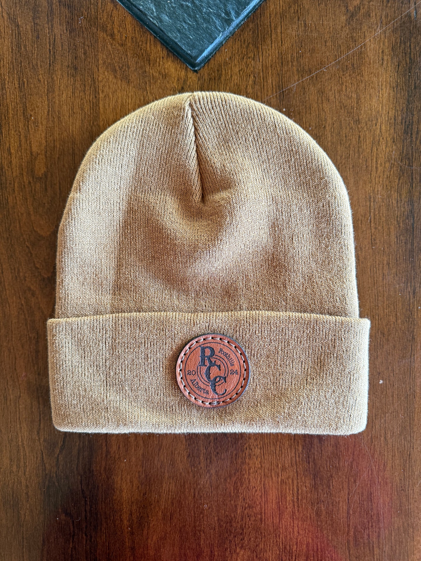 Duck brown bullet beanie