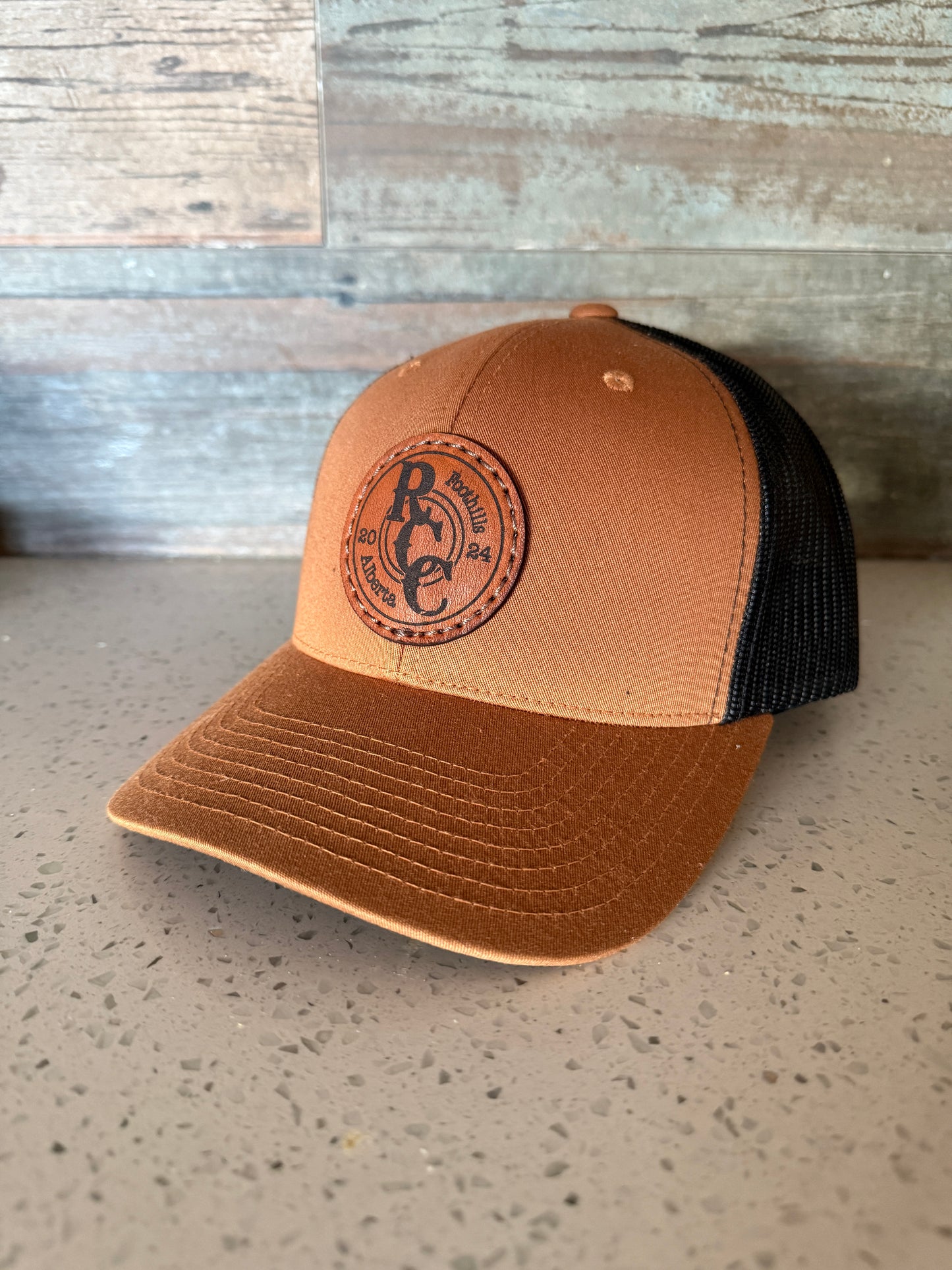 Caramel bullet snap back hat